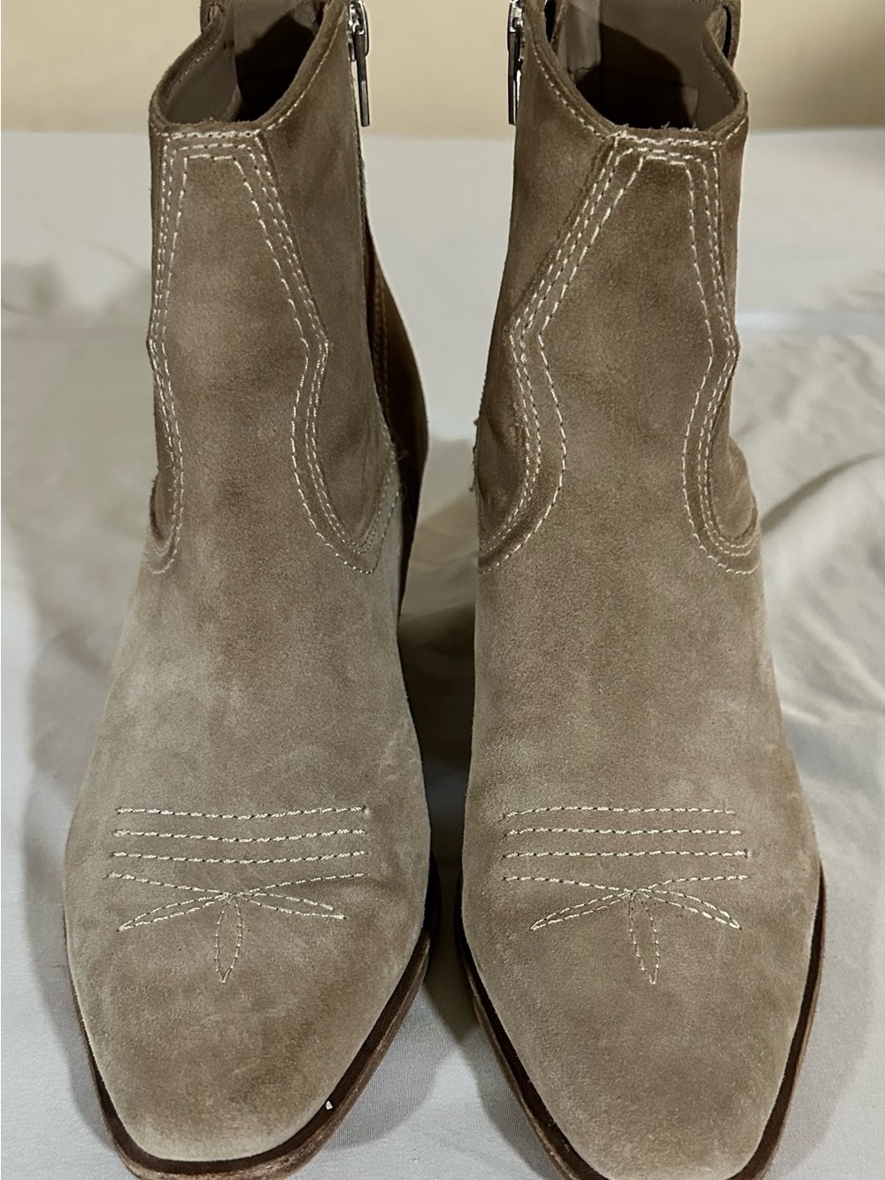 Dolce Vita ‘Vita Silva Western Ankle Boots’ Taupe/Light Brown Suede